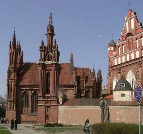 iglesia-vilnius.jpg